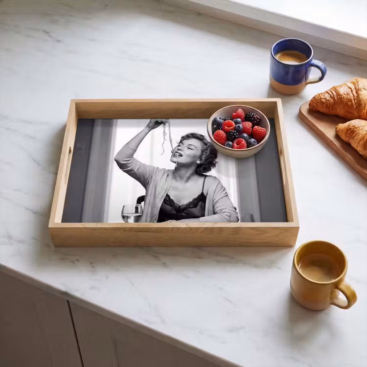 Dienblad - Vrouw - Spaghetti - Zwart - Wit — 4