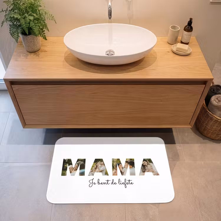 Badmat - Mama - Lettercollage — 2
