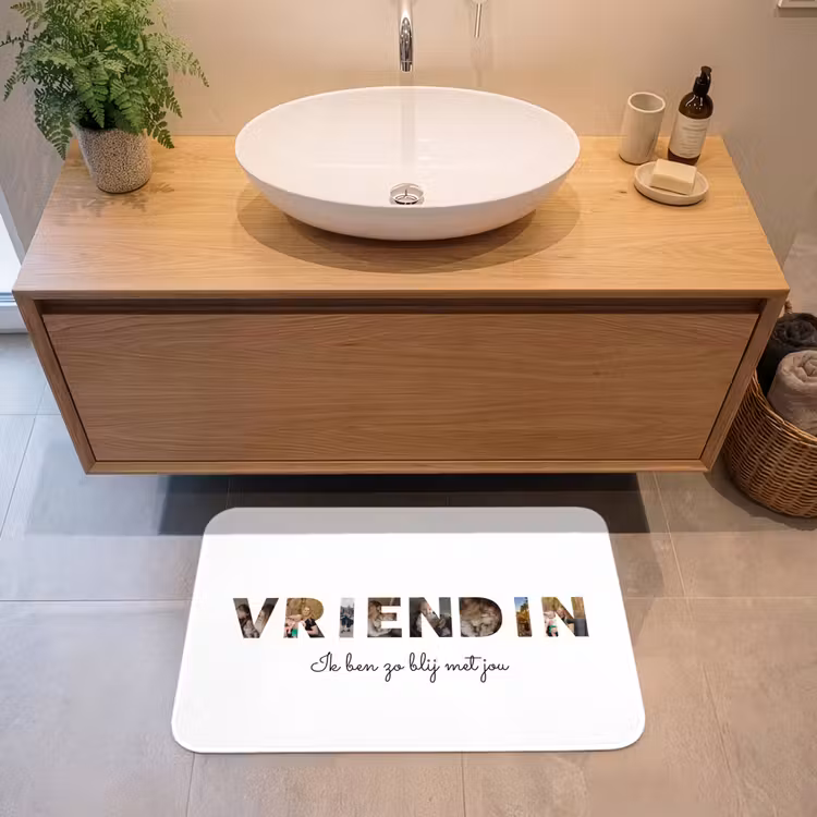 Badmat - Vriendin - Lettercollage — 2