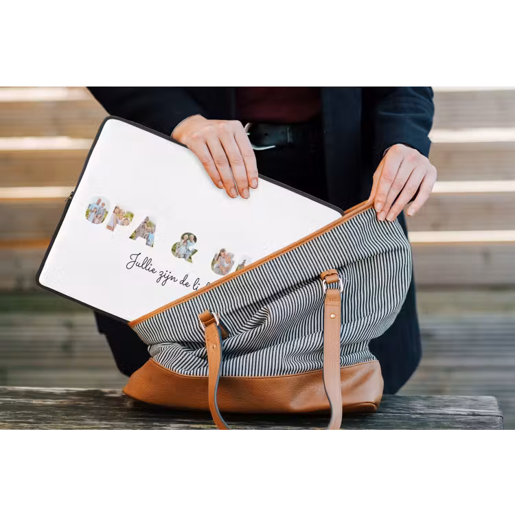 Gepersonaliseerde laptophoes - Opa & Oma - Lettercollage — 4