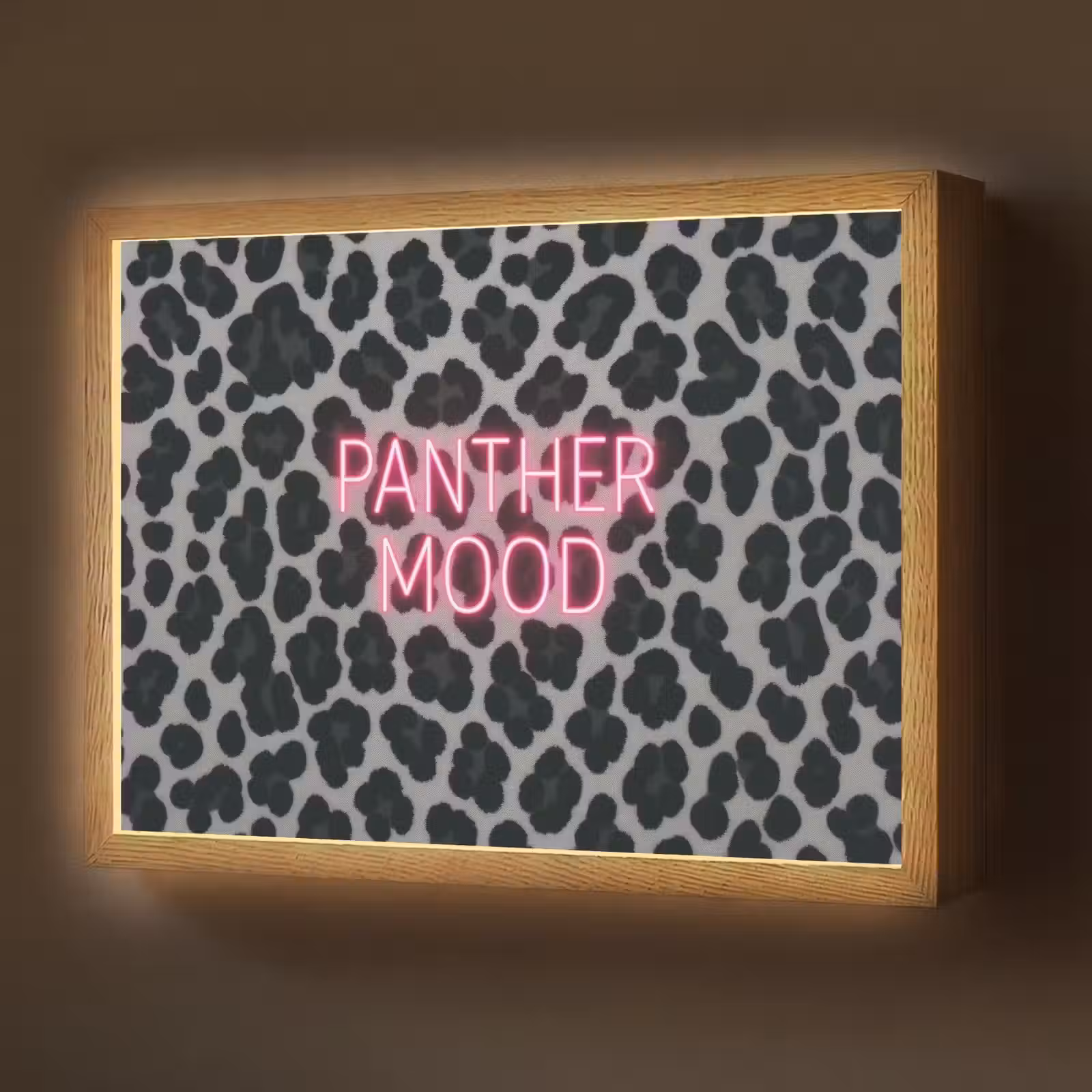 Lightbox - Wandlamp - Panterprint - Zwart - Neonletters - Roze — 1