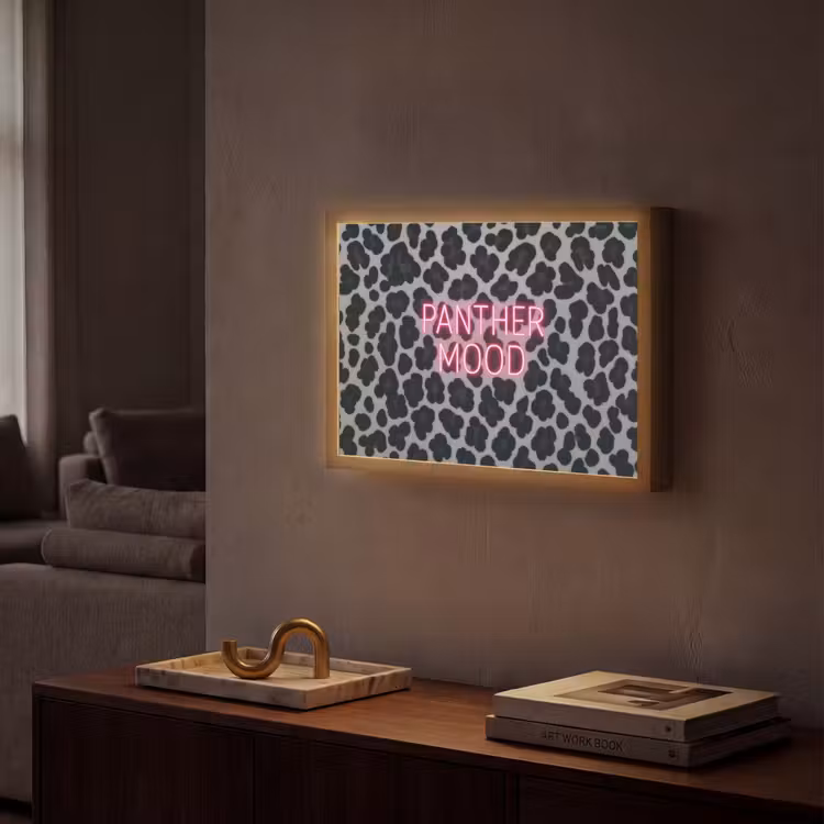 Lightbox - Wandlamp - Panterprint - Zwart - Neonletters - Roze — 2