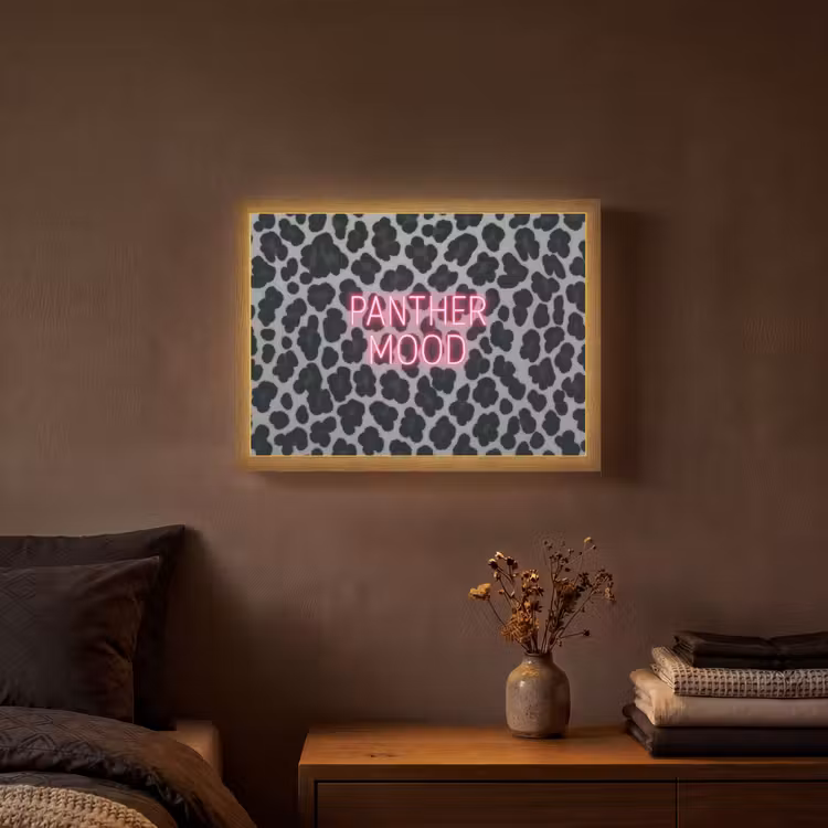Lightbox - Wandlamp - Panterprint - Zwart - Neonletters - Roze — 3