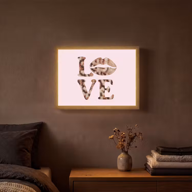 Lightbox - Wandlamp - Tekst - Love - Pantervacht - Lichtroze — 3
