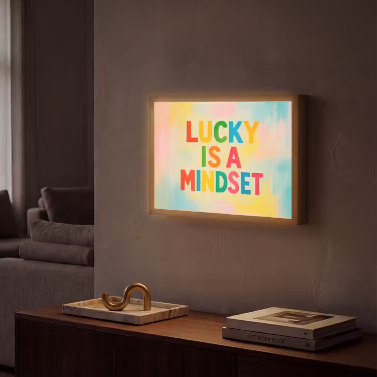 Lightbox - Wandlamp - Quote - Lucky - Regenboogkleuren — 2