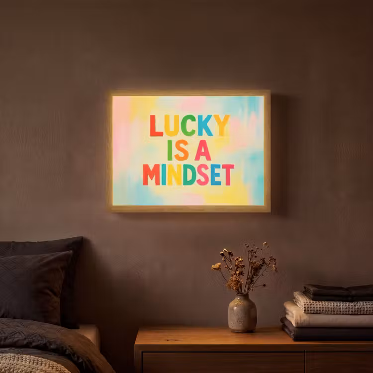Lightbox - Wandlamp - Quote - Lucky - Regenboogkleuren — 3