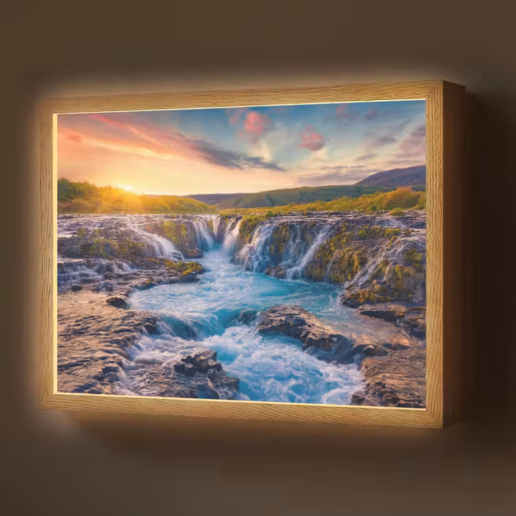 Lightbox - Wandlamp - Waterval - Planten - Mos - Landschap - Zonsondergang - Rots — 1