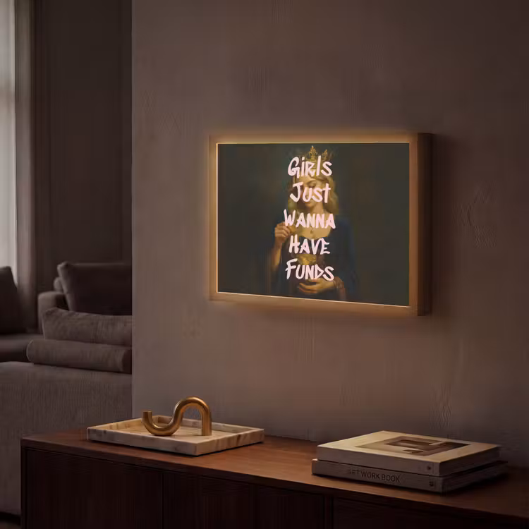 Lightbox - Wandlamp - Kroon - Vrouw - Jurk - Opvallend — 2