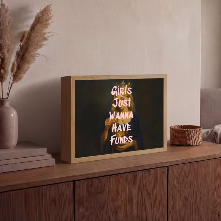 Lightbox - Wandlamp - Kroon - Vrouw - Jurk - Opvallend — 4