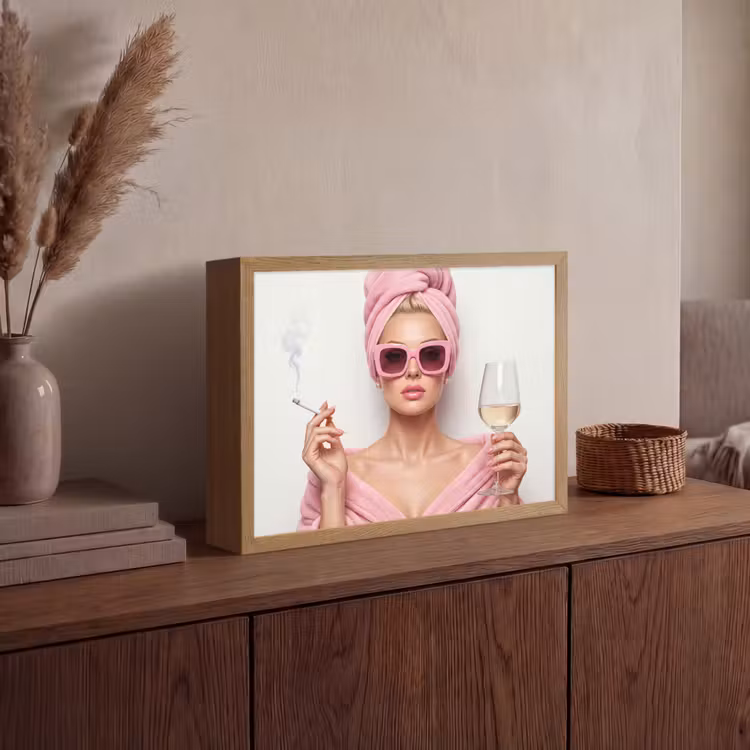 Lightbox - Wandlamp - Vrouw - Roze - Wijn - Zonnebril — 4