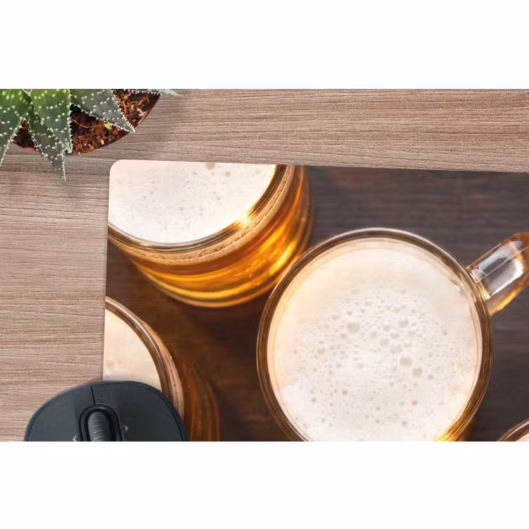 Muismat - Bier - Glazen - Schuim - Hout - Drank — 4
