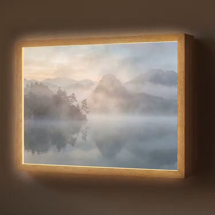 Lightbox - Wandlamp - Landschap - Bergen - Mist - Water - Natuur — 1