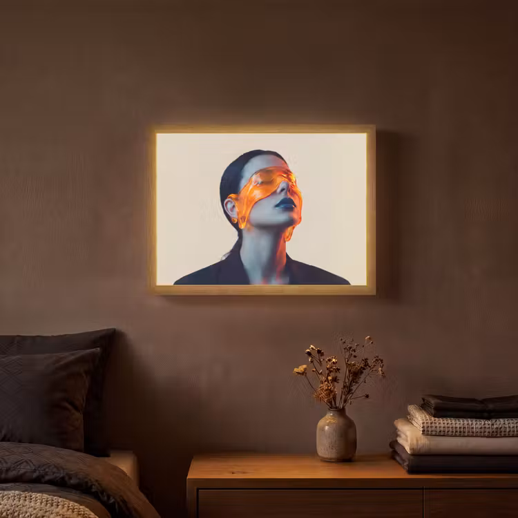 Lightbox - Wandlamp - Vrouw - Oranje - Abstract - Modern - Kleurrijk — 3