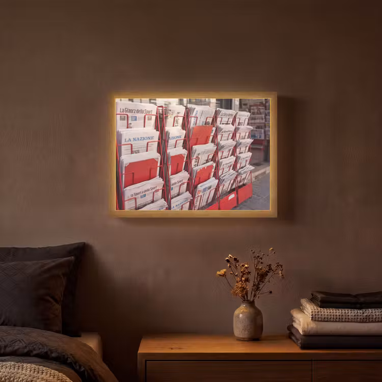 Lightbox - Wandlamp - Kranten - Rek - Stedelijk - Dagelijks leven - Rood — 3