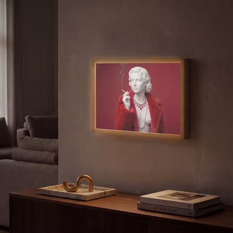 Lightbox - Wandlamp - Vrouw - Bontjas - Mode - Klassiek - Rood — 2
