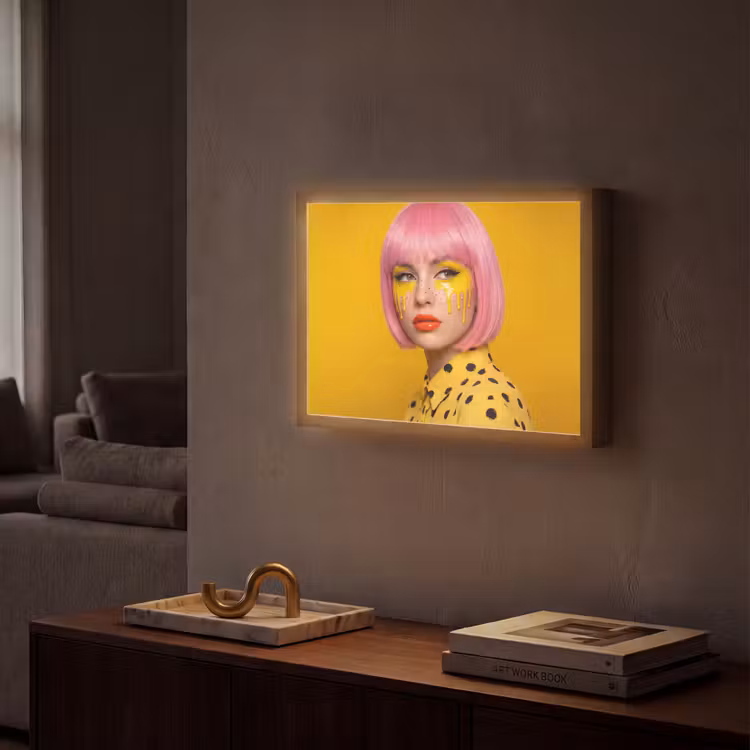 Lightbox - Wandlamp - Vrouw - Portret - Abstract - Kleurrijk - Geel — 2