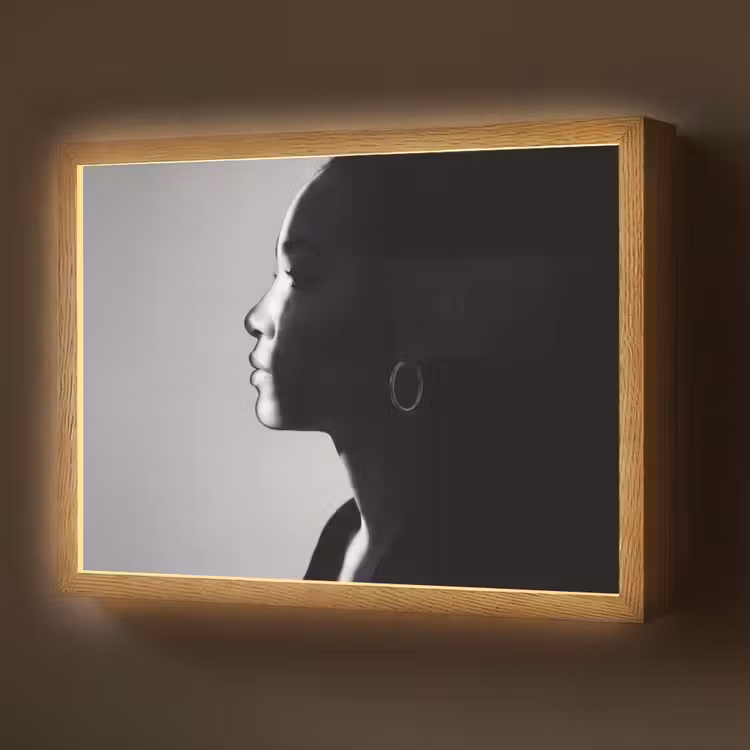 Lightbox - Wandlamp - Vrouw - Profiel - Mensen - Zwart-wit — 1