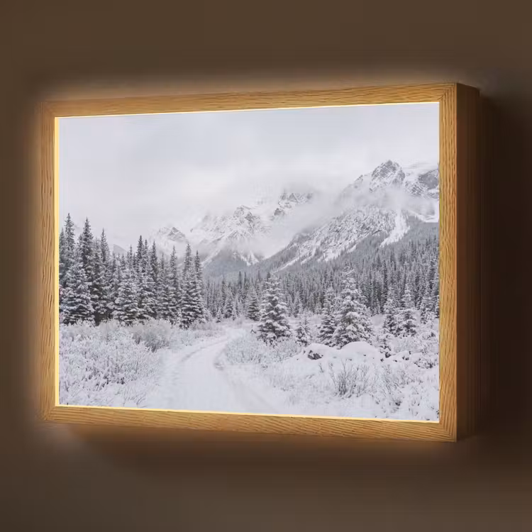 Lightbox - Wandlamp - Weg - Bergen - Sneeuw - Naaldbos - Avontuurlijk — 1
