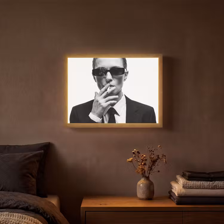 Lightbox - Wandlamp - Portret - Pak - Roken - Zwart - Wit - Stoer — 3