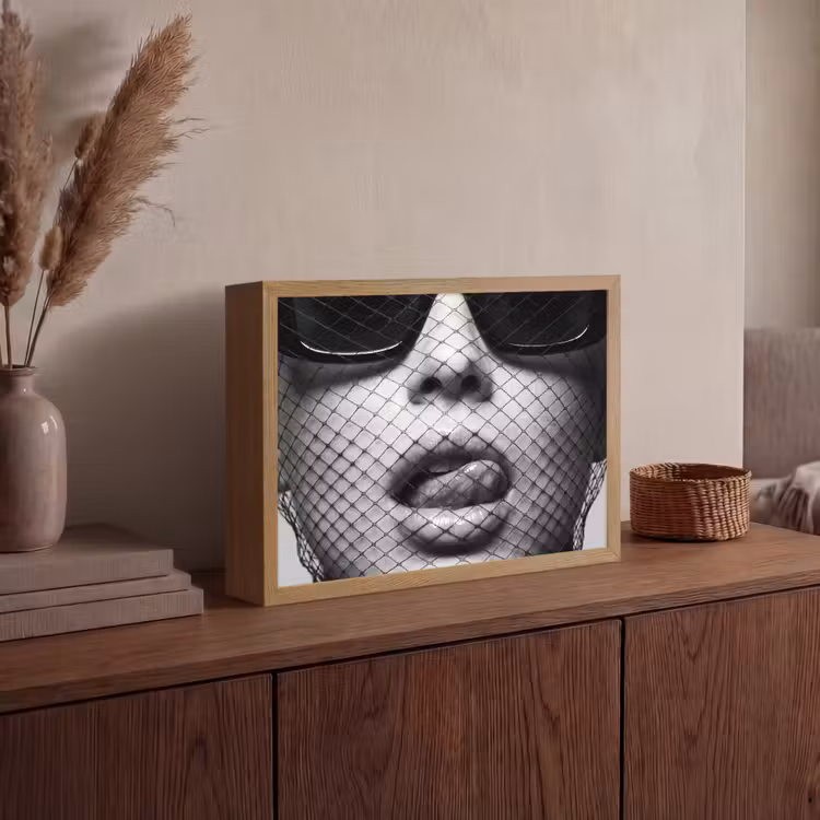 Lightbox - Wandlamp - Vrouw - Net - Mysterieus - Zwart - Wit — 4