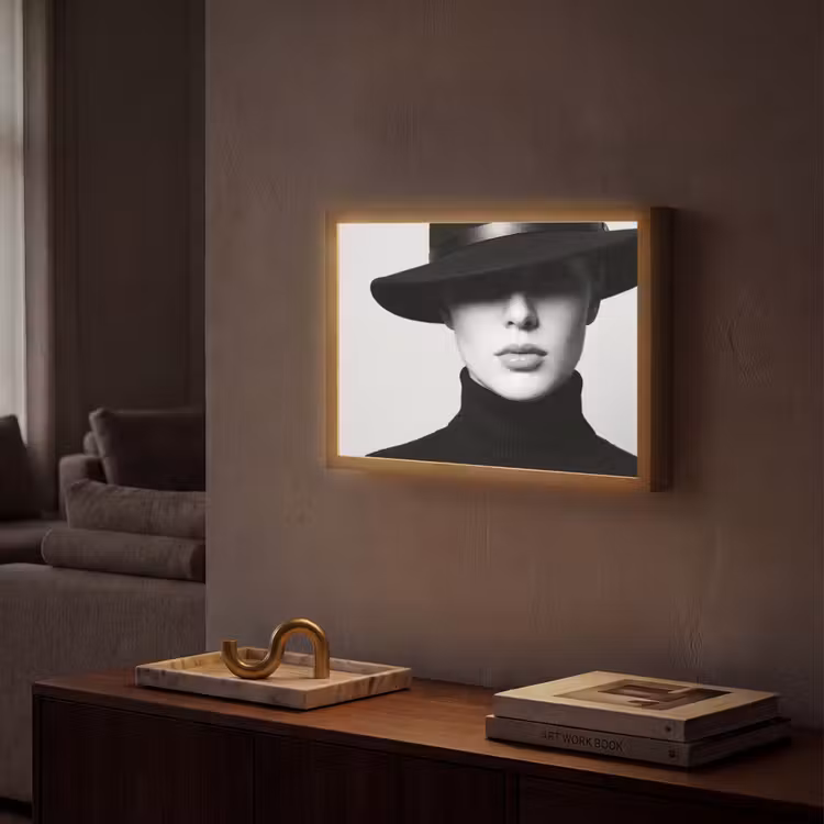 Lightbox - Wandlamp - Vrouw - Schaduw - Zwart - Wit - Mysterieus — 2