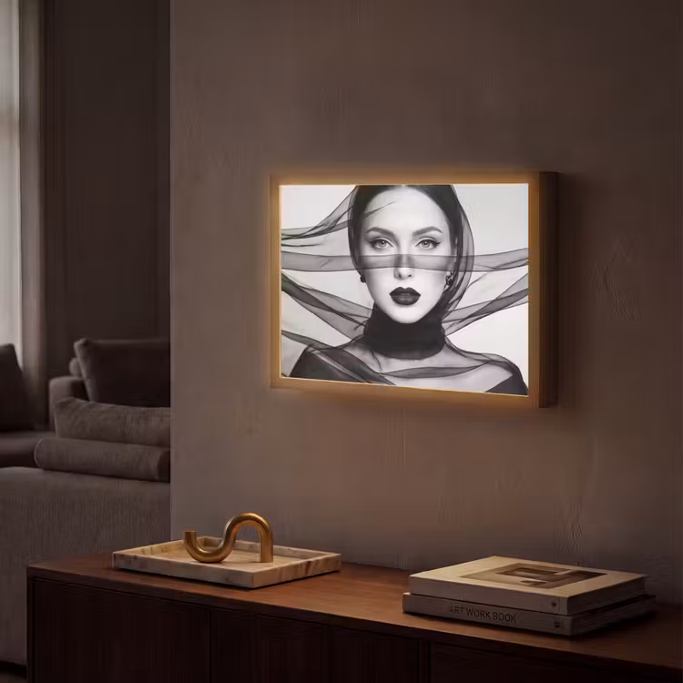 Lightbox - Wandlamp - Vrouw - Sluier - Portret - Zwart  - Wit - Elegant — 2