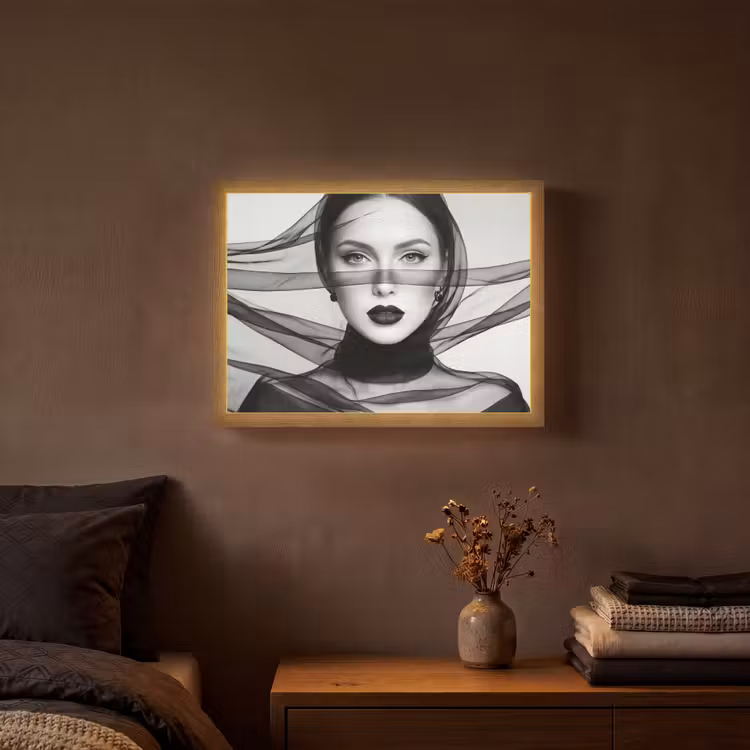 Lightbox - Wandlamp - Vrouw - Sluier - Portret - Zwart  - Wit - Elegant — 3