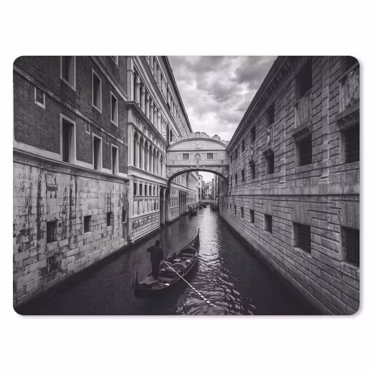 Muismat - Boot - Waterweg - Stad - Zwart-wit - Architectuur — 1