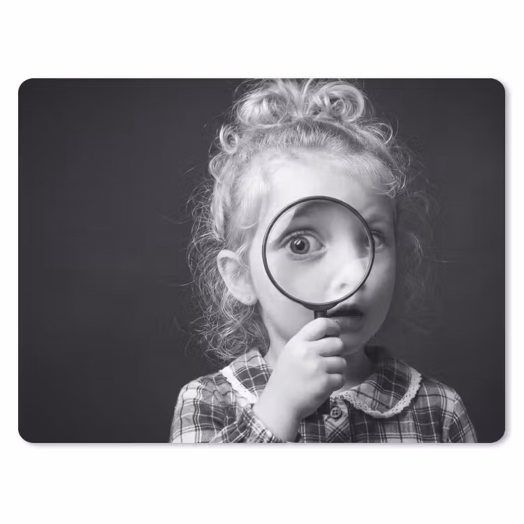 Muismat - Kind - Vergrootglas - Portret - Zwart-wit — 1