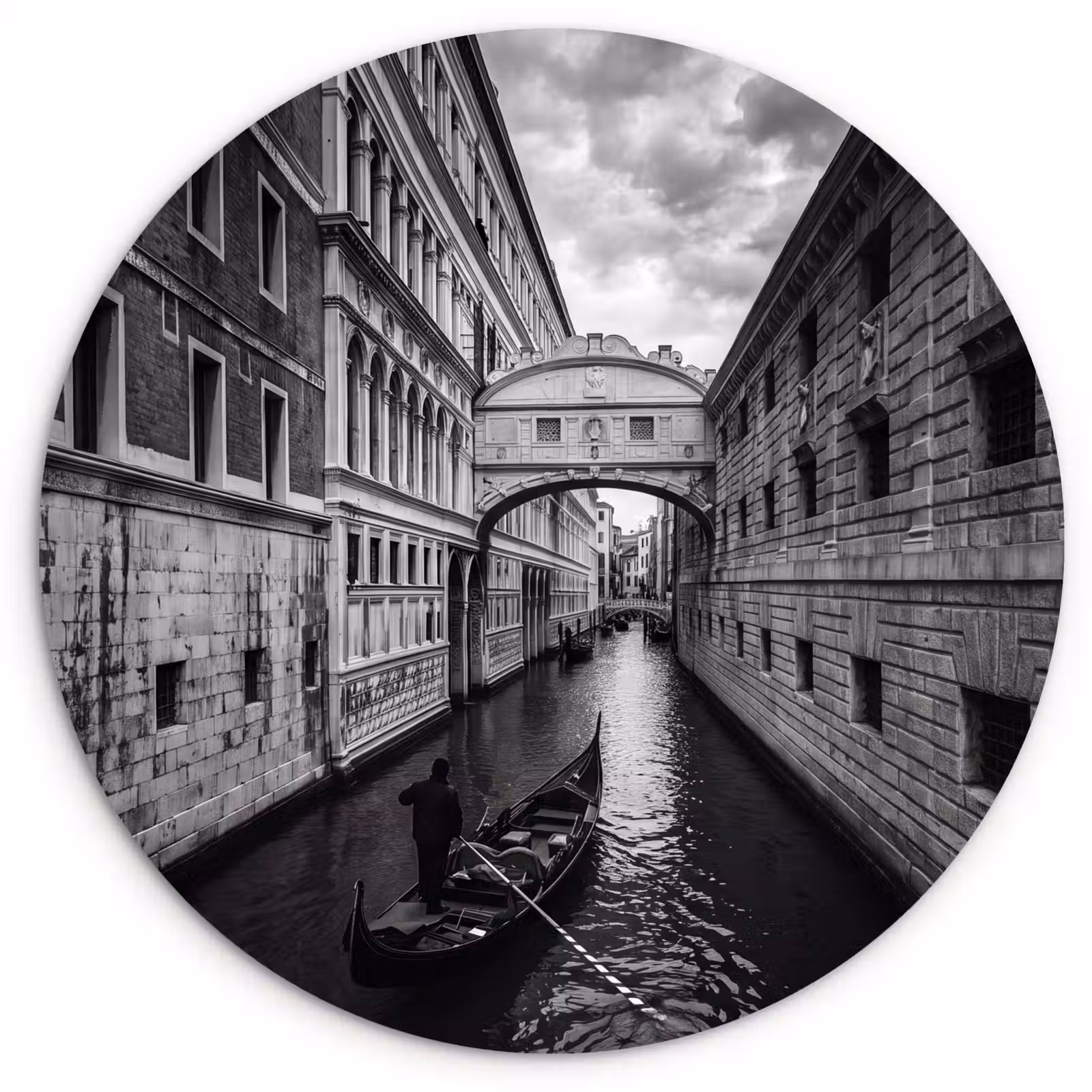 Muurcirkel - Boot - Waterweg - Stad - Zwart-wit - Architectuur — 1