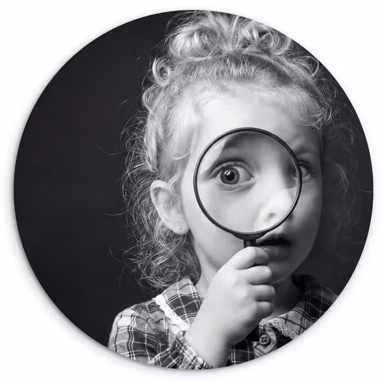 Muurcirkel - Kind - Vergrootglas - Portret - Zwart-wit — 1