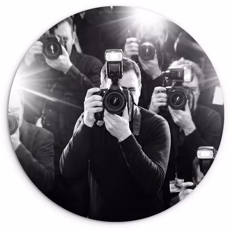 Muurcirkel - Mensen - Camera - Flitslicht - Zwart-wit - Media — 1