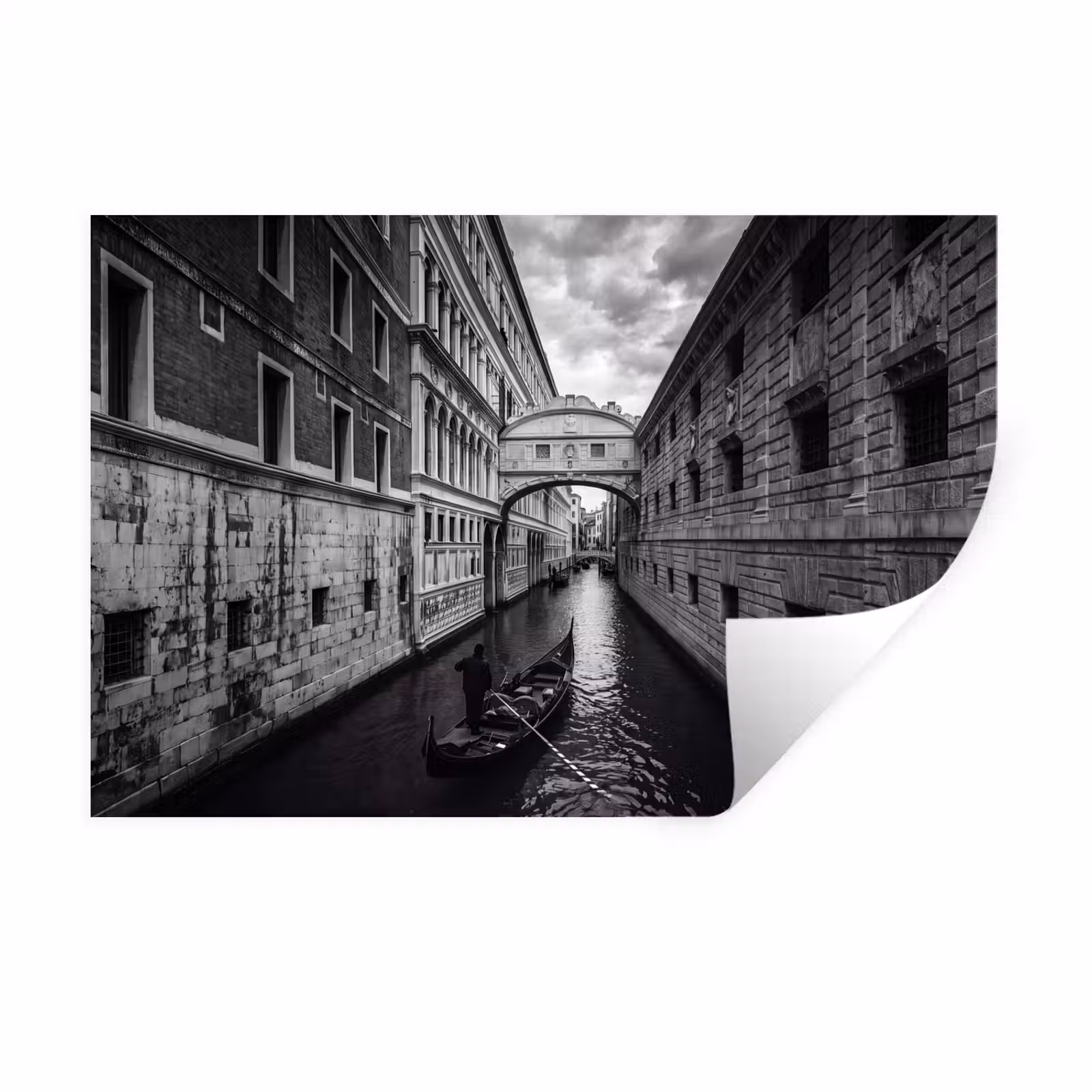 Muursticker - Boot - Waterweg - Stad - Zwart-wit - Architectuur — 1