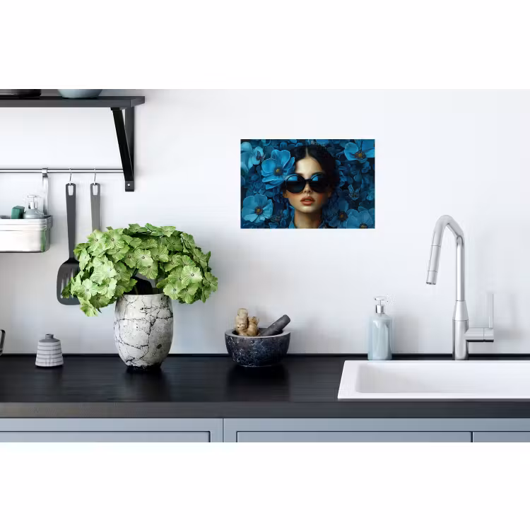 Muursticker - Vrouw - Bloemen - Blauw - Aesthetic - Luxe — 2