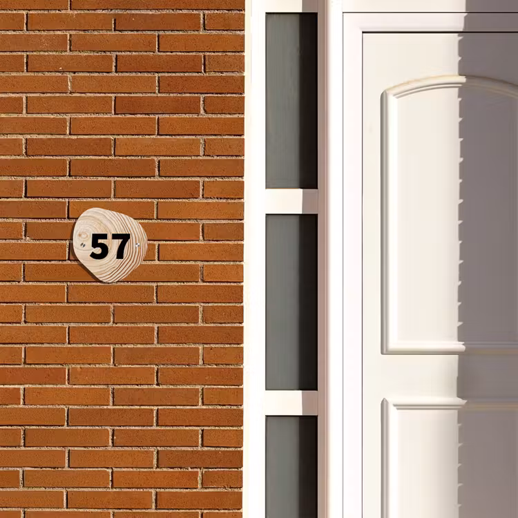 Naambordje voordeur - Huisjesvorm - Houten nerf - Traditioneel — 3
