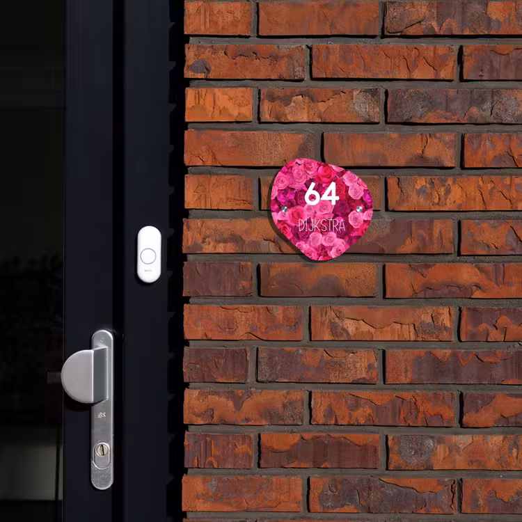 Naambordje voordeur - Huisjesvorm - Roze rozen - Modern — 2