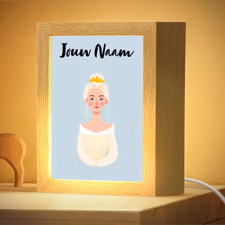 Nachtlampje met naam - Prinses - Blond - Kroon - Minimalistisch — 4