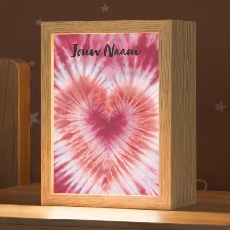 Nachtlampje met naam - Tie Dye - Hartvorm - Roze — 1