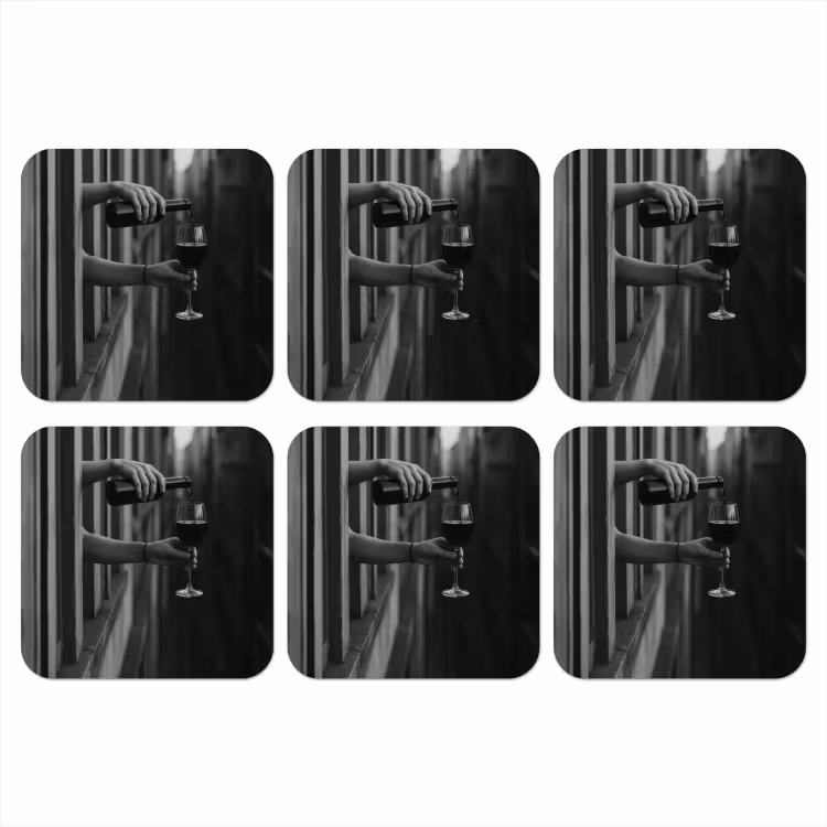 Onderzetter - Wijnfles - Glas - Handen - Raam — 1