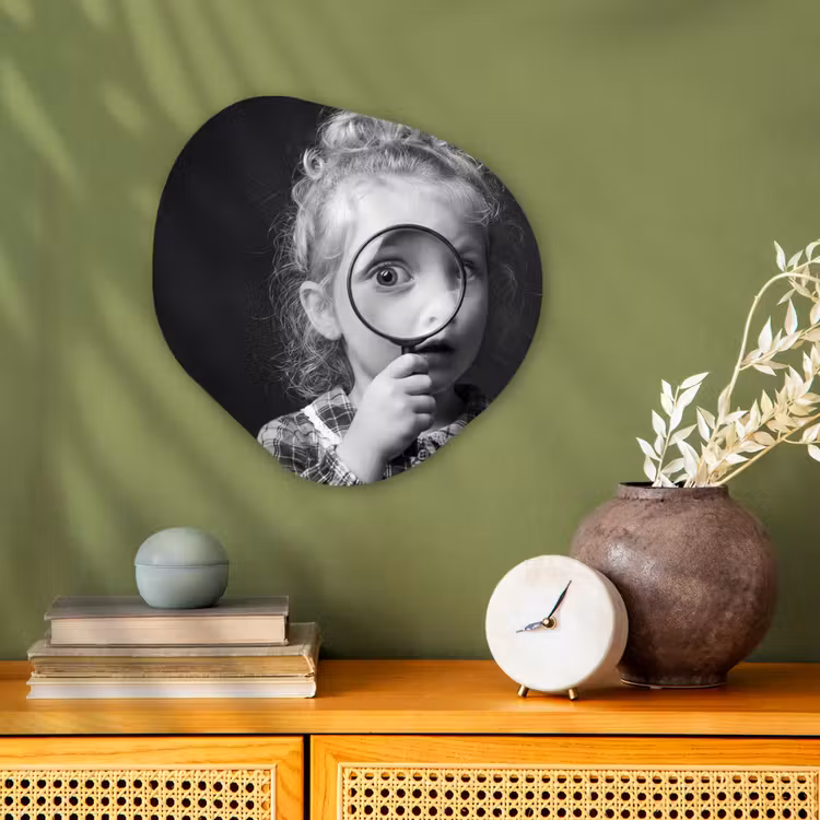 Organisch schilderij - Forex - Kind - Vergrootglas - Portret - Zwart-wit — 2