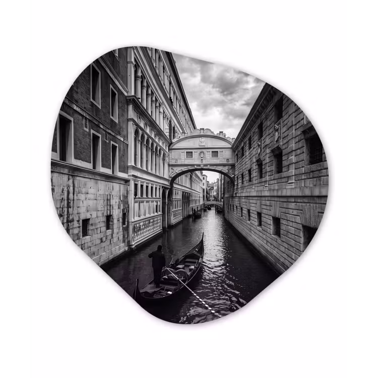 Organisch schilderij - Forex - Boot - Waterweg - Stad - Zwart-wit - Architectuur — 1