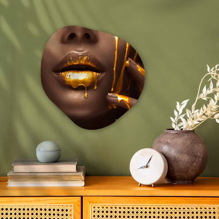 Organisch schilderij - Forex - Goud - Vrouw - Verf - Lippen - Luxe — 2