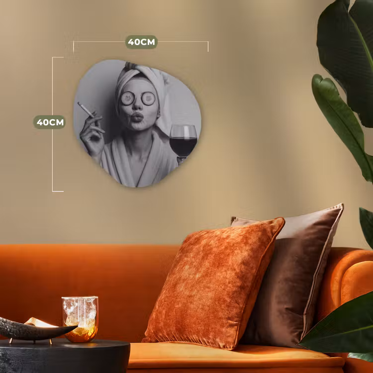 Organisch schilderij - Forex - Vrouw - Masker - Wijn - Sigaret — 4