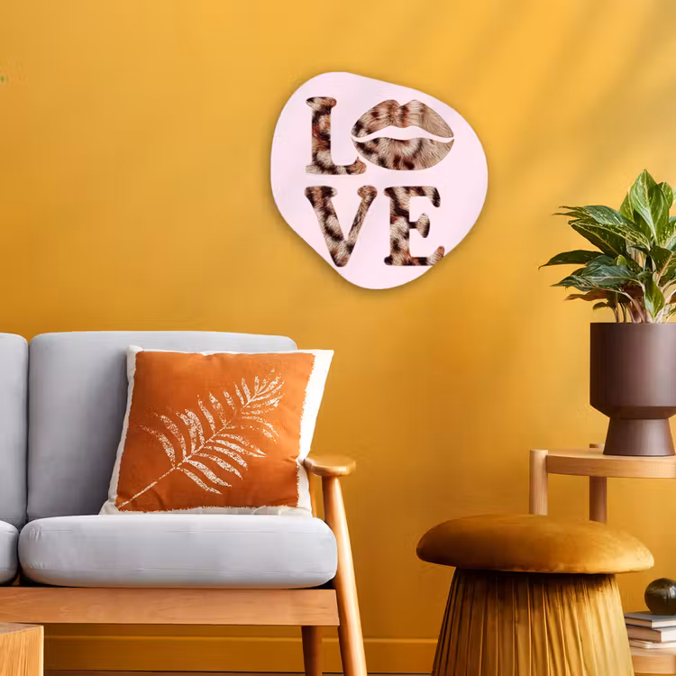Organisch schilderij - Forex - Tekst - Love - Pantervacht - Lichtroze — 3