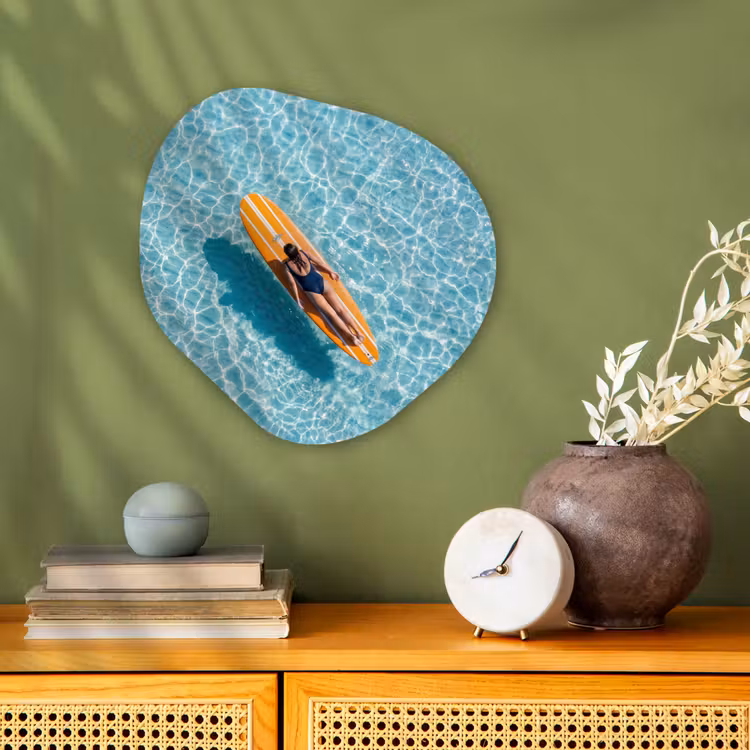 Organisch schilderij - Forex - Surfboard - Water - Badpak - Oranje — 2