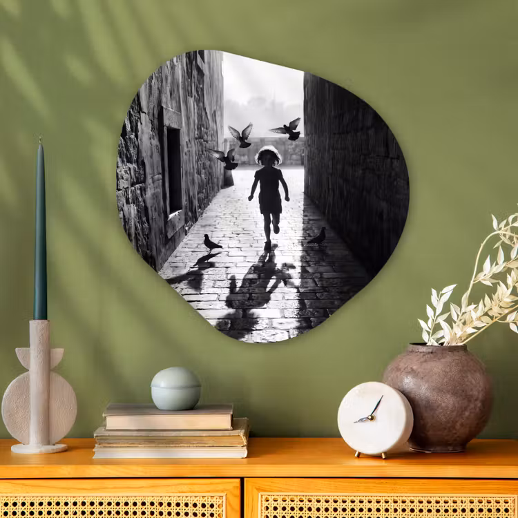 Organische vorm aluminium - Kind - Vogel - Straat - Zwart-wit - Spelen — 2