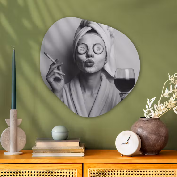 Organisch schilderij - Glas - Vrouw - Masker - Wijn - Sigaret — 2