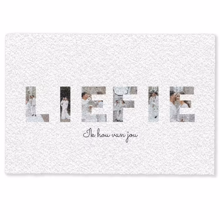 Personaliseerbare deurmat - Liefie - Lettercollage — 1
