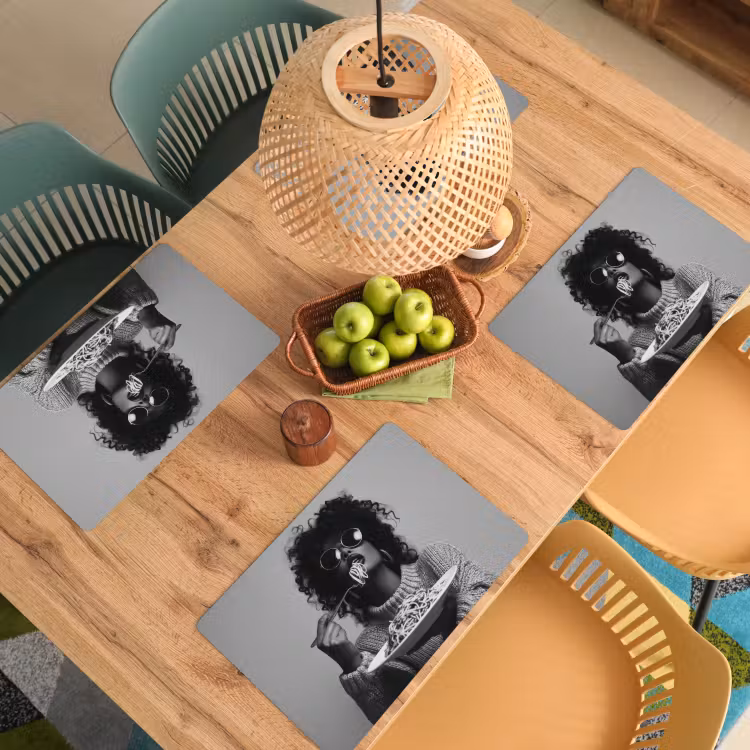 Placemat - 6 stuks - Vrouw - Pasta - Zwart - Wit — 6