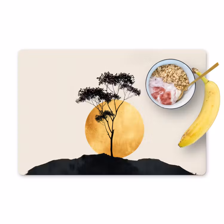 Placemat - 6 stuks - Zwarte boom - Gouden cirkel - Heuvel — 1